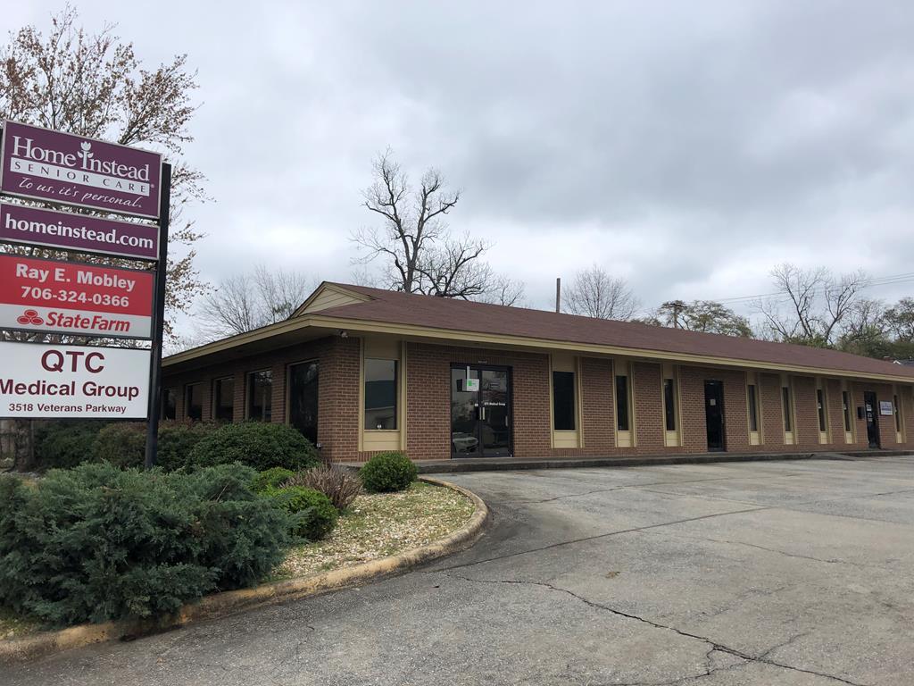 3518 Veterans Parkway - Photo 1