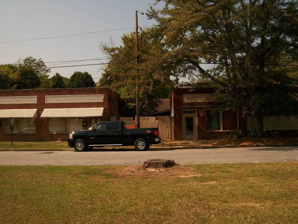 3219 Howard Avenue - Photo 1