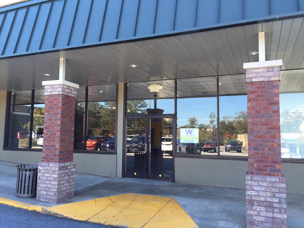 6100-NW Veterans Parkway - Photo 1