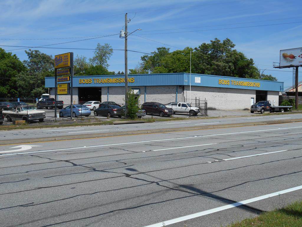 3801 Veterans Parkway - Photo 1