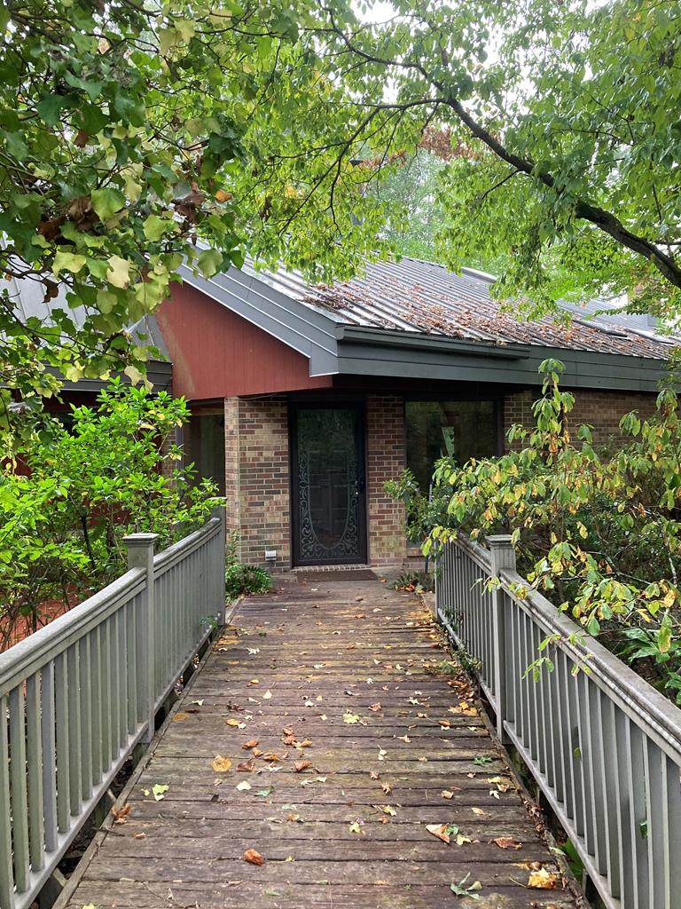 111 Maple Lakes Drive - Photo 1