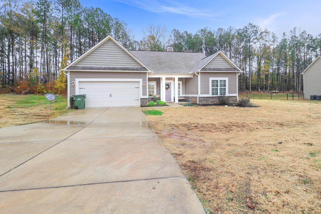 155 Amhurst Circle - Photo 1