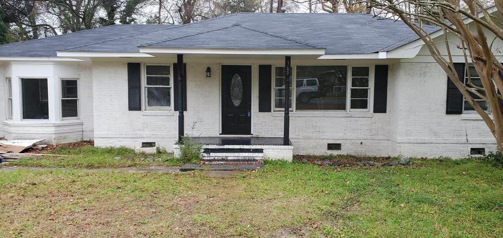 365 Braselman Avenue - Photo 1