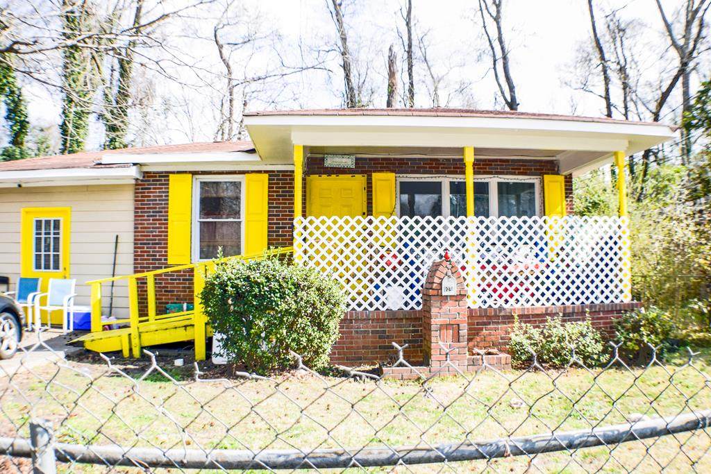 934-E Diggs Avenue - Photo 1