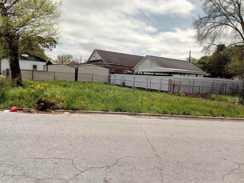 2204 Southern Street - Photo 1