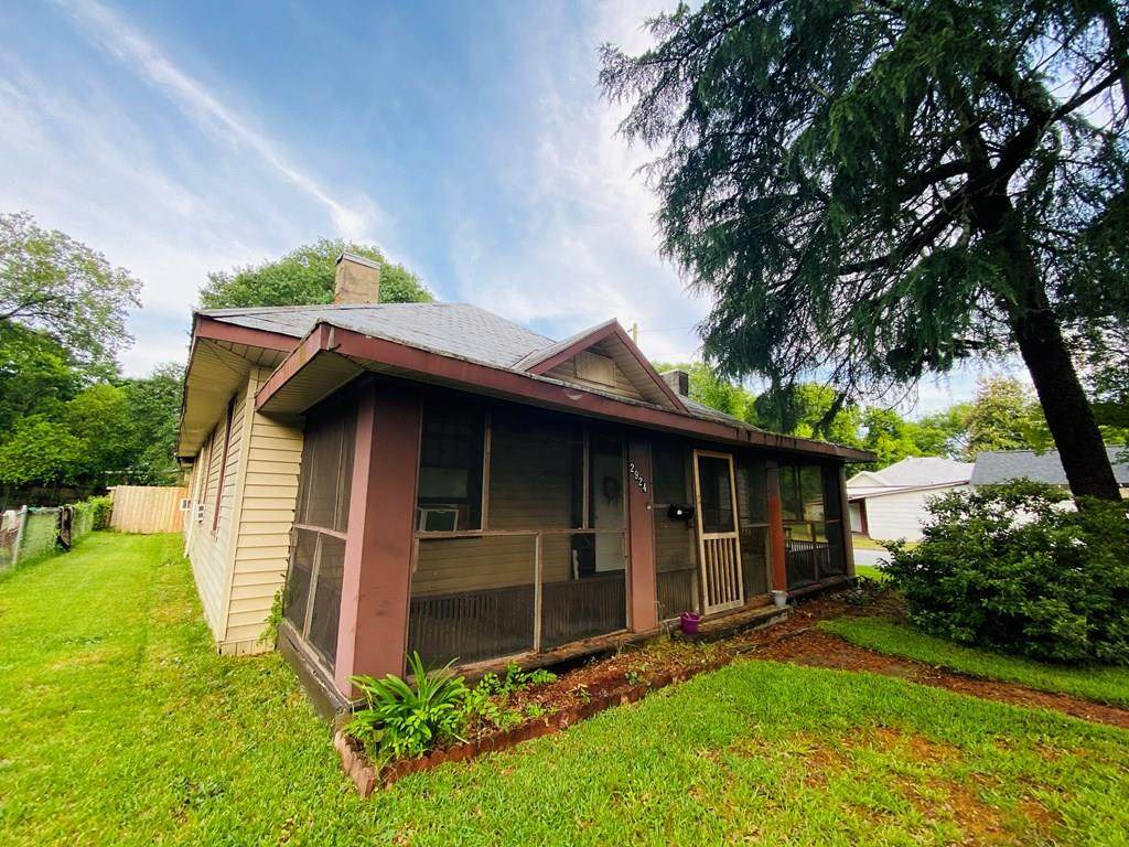 2924 12TH AVENUE - Photo 1