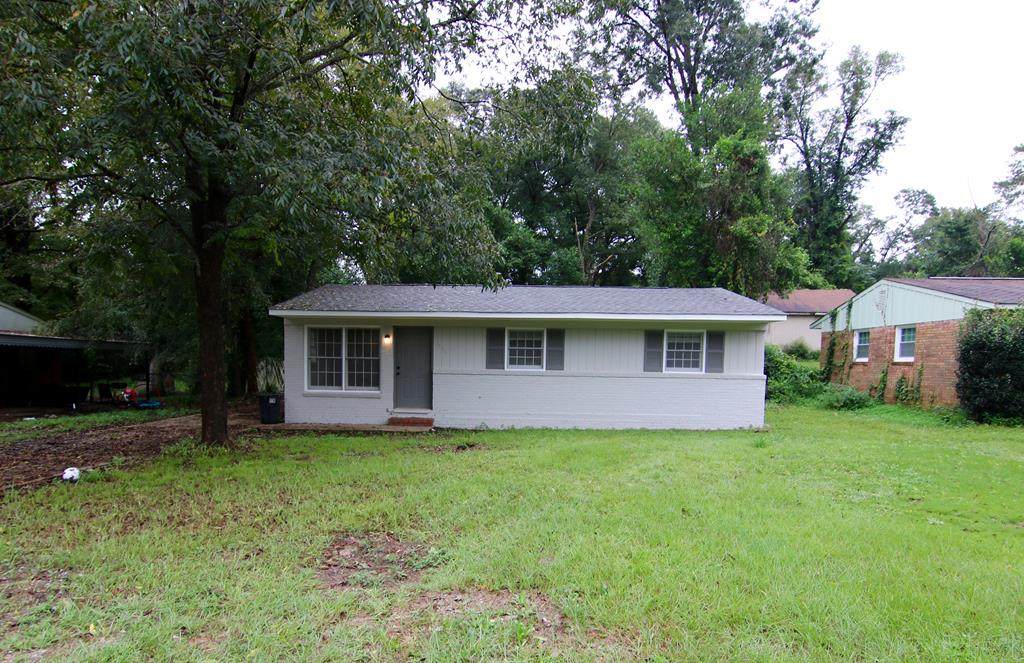 4746 Gardiner Drive - Photo 1