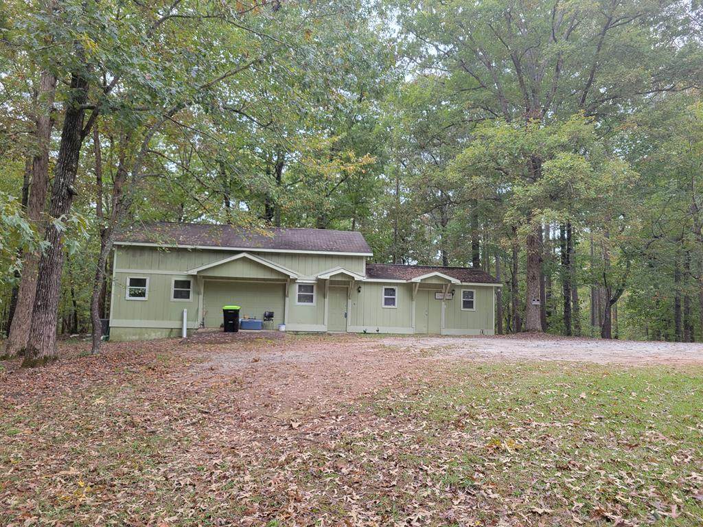 604 Wisteria Circle - Photo 1