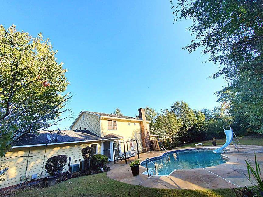 8 Labrador Court - Photo 1