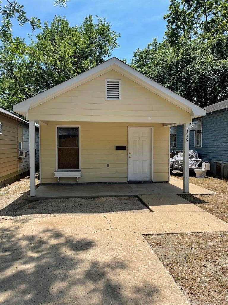 2810 Baldwin Street - Photo 1