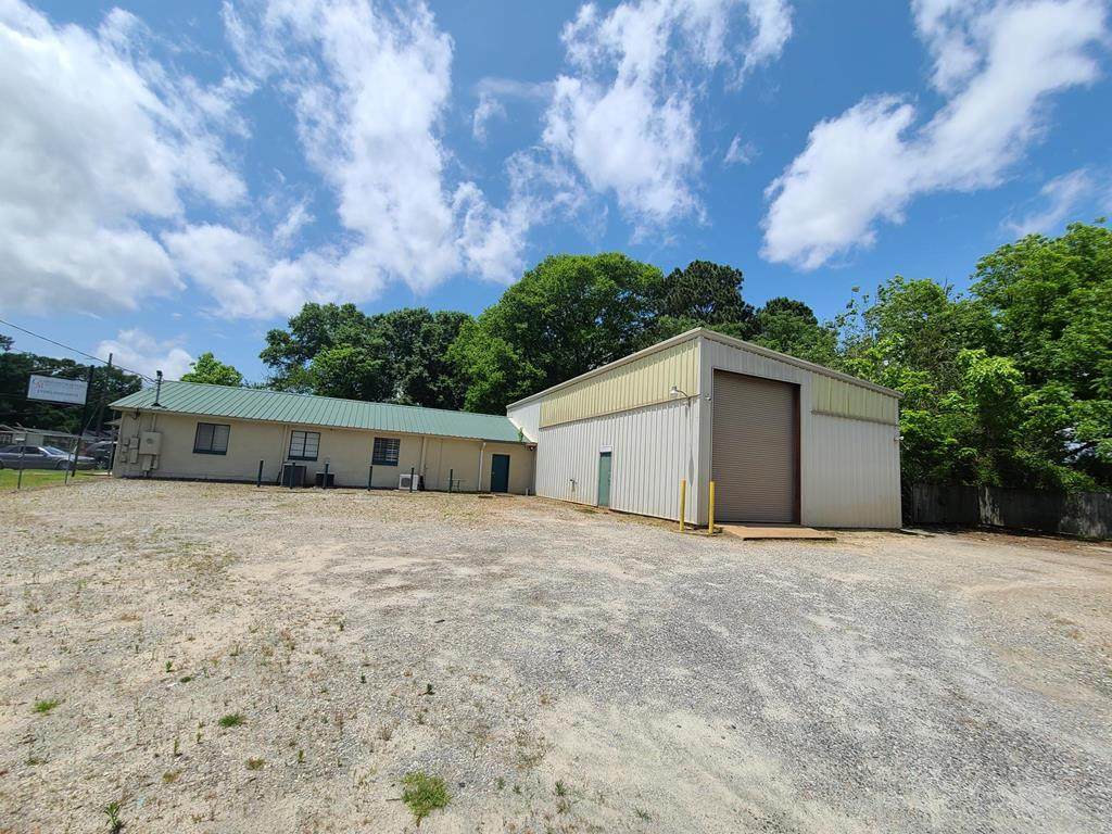 495 Harold Street - Photo 1