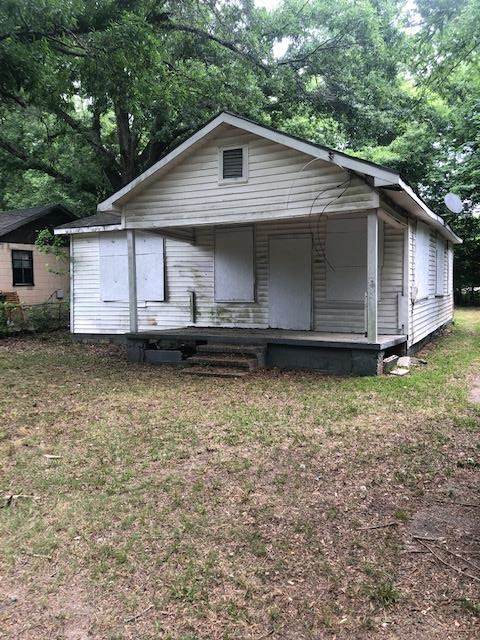 1004 Calvin Avenue - Photo 1
