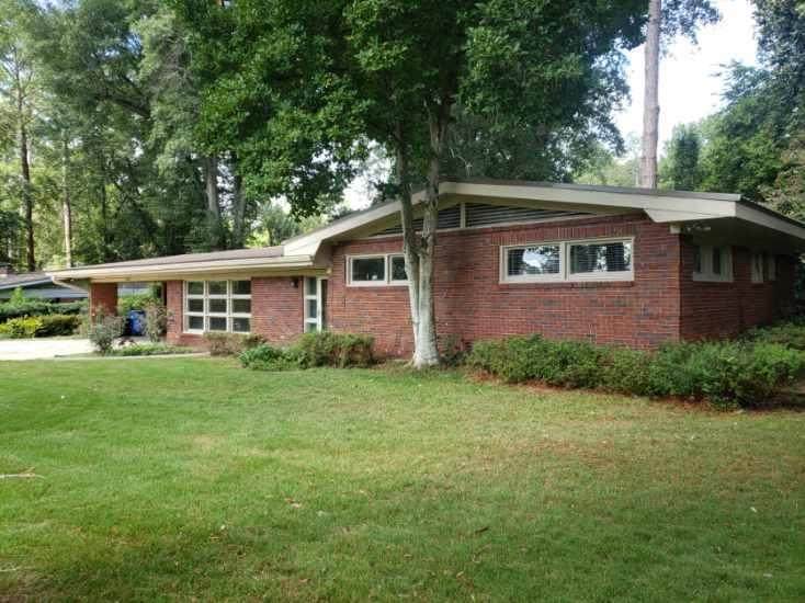 2643 Fremont Avenue - Photo 1