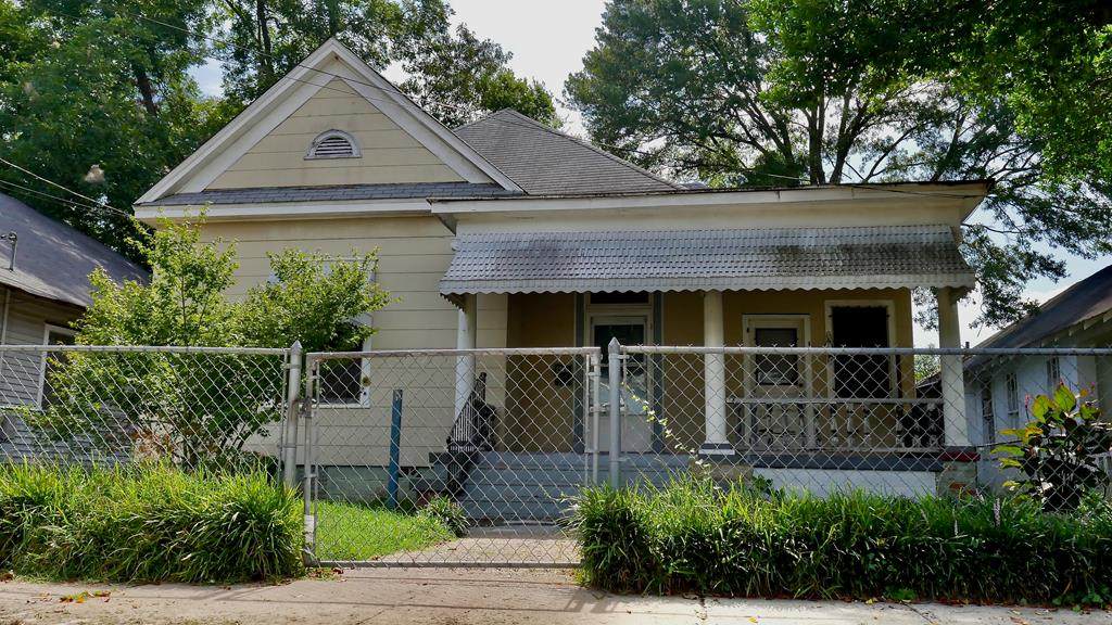 2906 11TH AVENUE - Photo 1