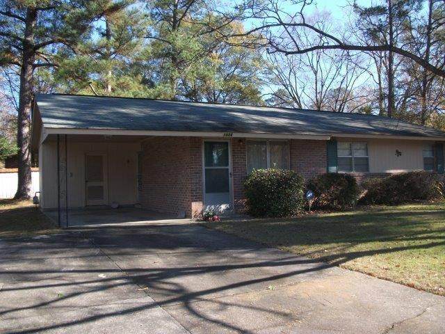 1006 Rosewood Drive - Photo 1