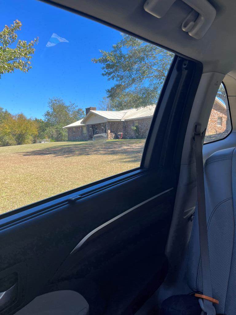 6100 White House Parkway - Photo 1