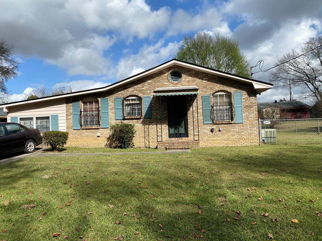 1111 Kaolin Drive - Photo 1
