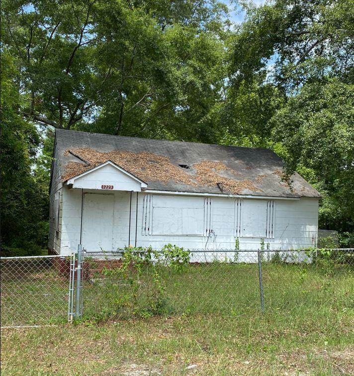 1223 Winston Road - Photo 1