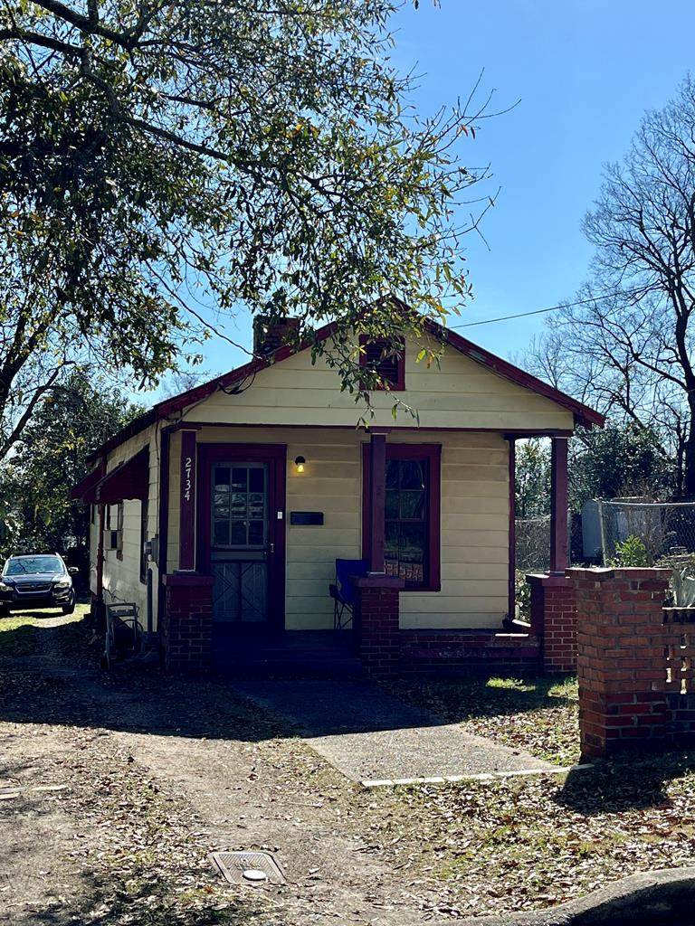 2734 Baldwin Street - Photo 1