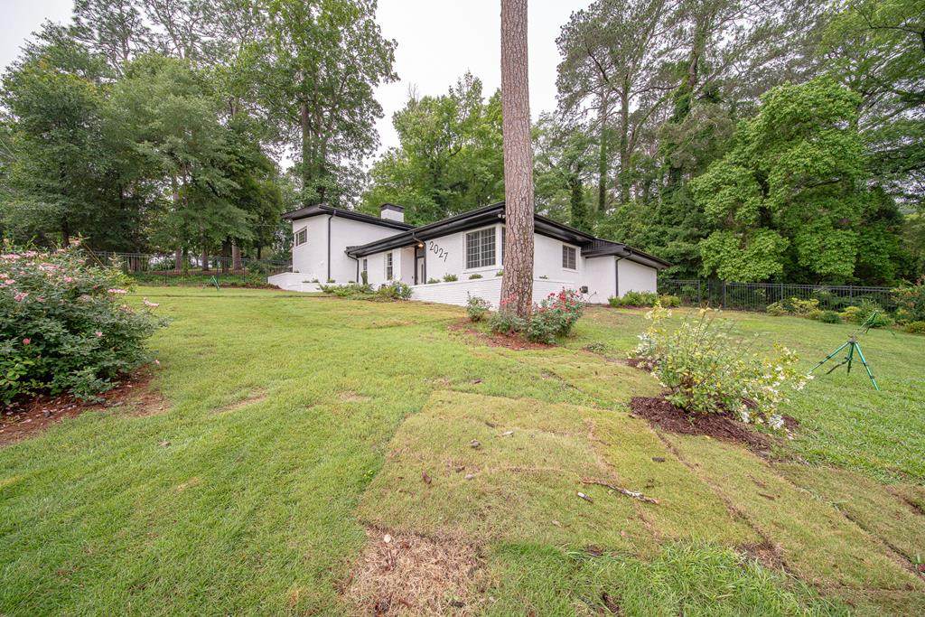 2027 Preston Drive - Photo 1