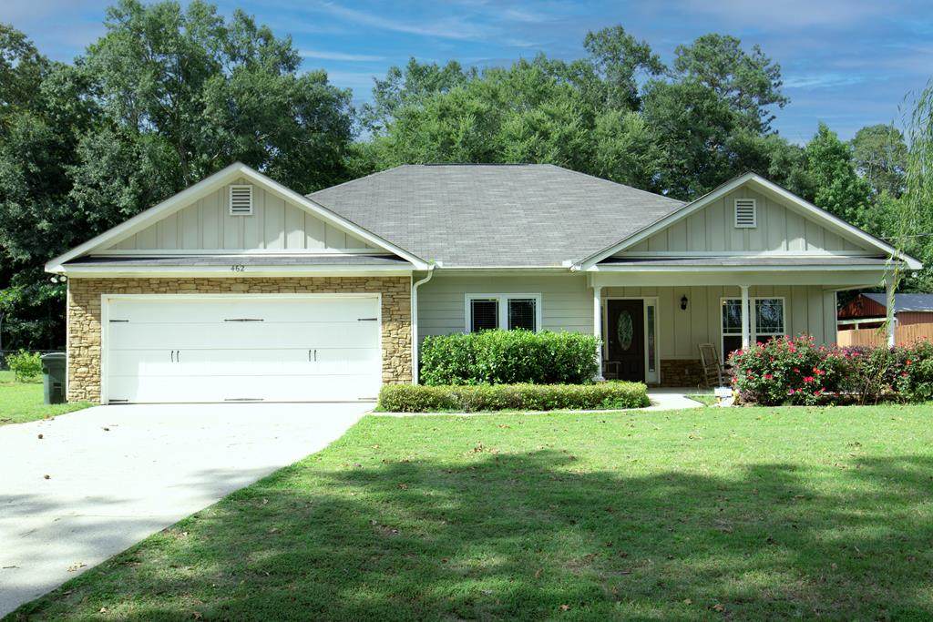 462 Oswichee Road - Photo 1