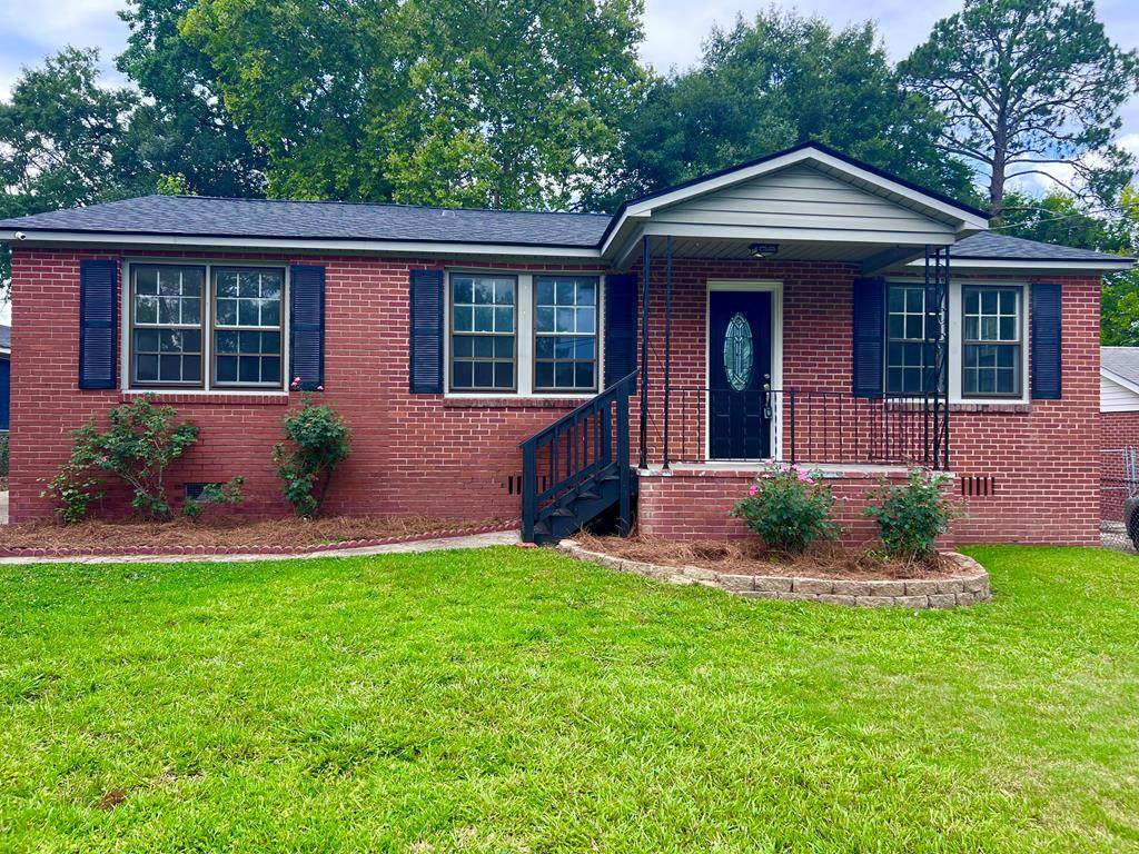 4517 Sherwood Avenue - Photo 1