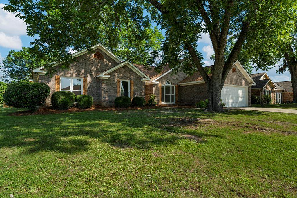 5437 Chatham Woods Court - Photo 1