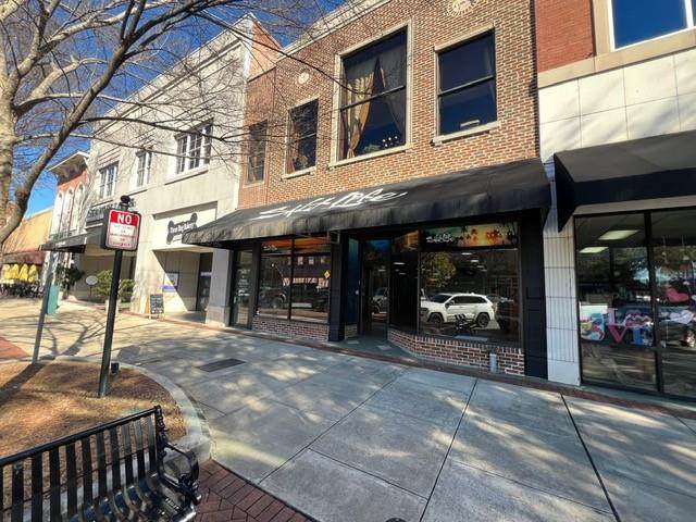 1106 Broadway - Photo 1