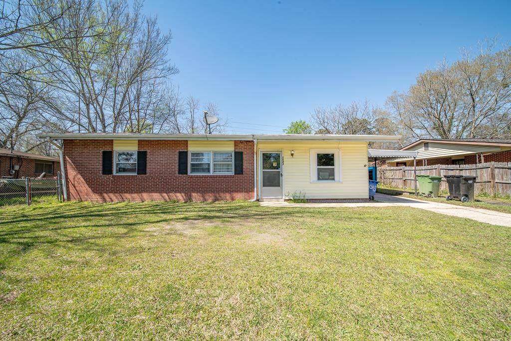 1043 Quincy Drive - Photo 1