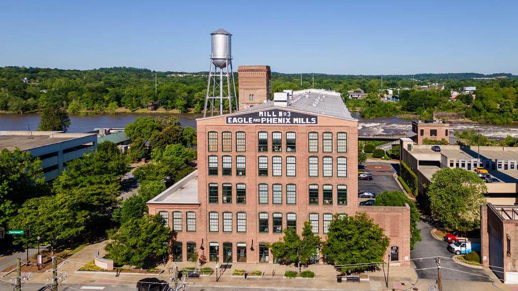 1201 Front Avenue - Photo 1