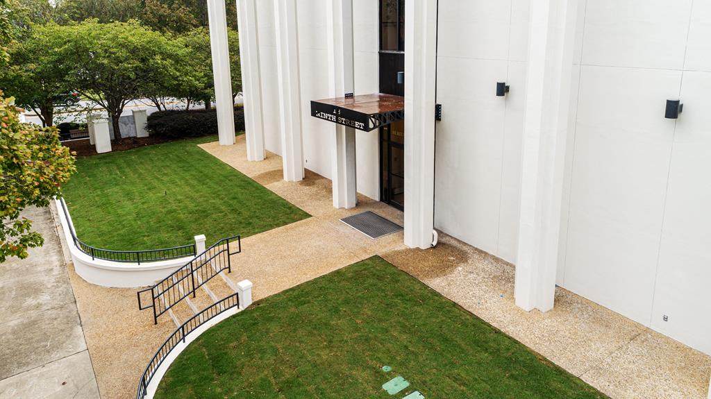 18 9TH STREET - Photo 1