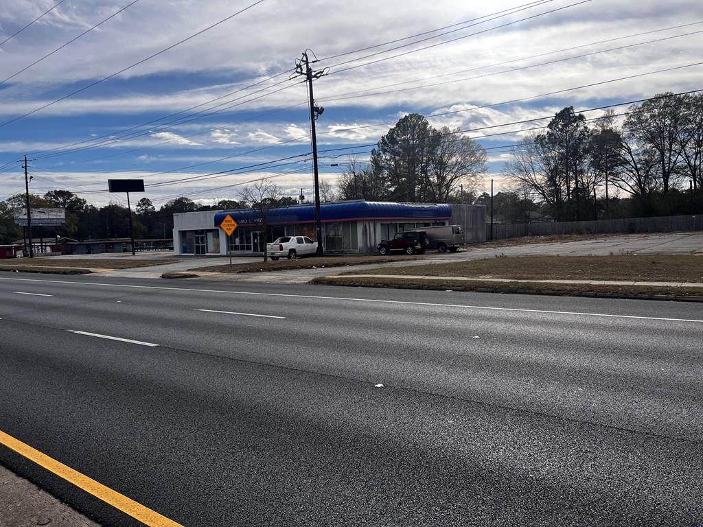 3290 Victory Drive - Photo 1