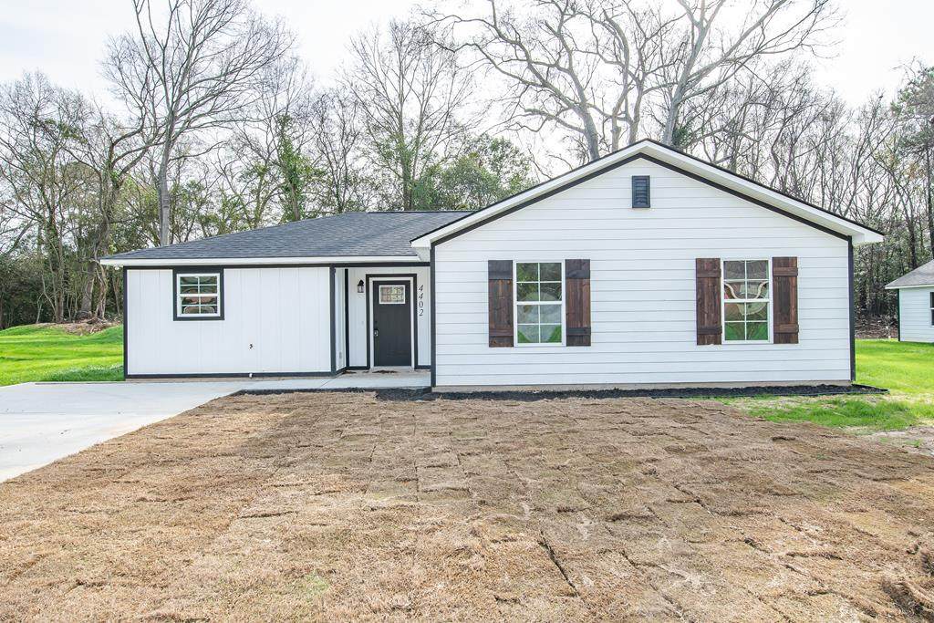 4402 Forrest Road - Photo 1