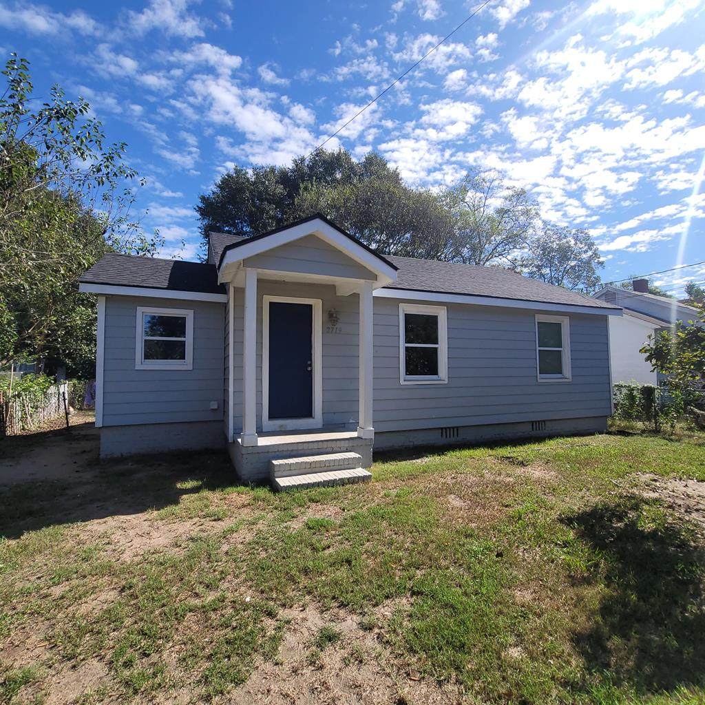 2719 Lee Street - Photo 1