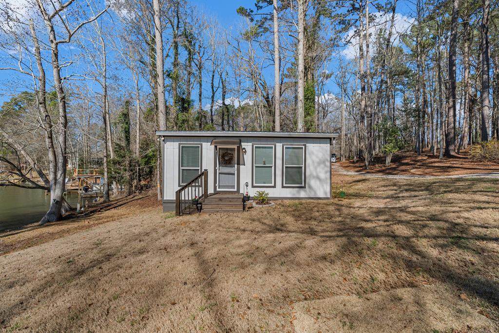 662 Lee Road 0371 - Photo 1