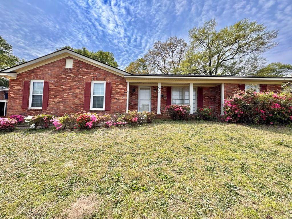 1906 Coventry Drive - Photo 1