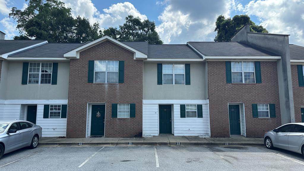 7700 Veterans Parkway - Photo 1