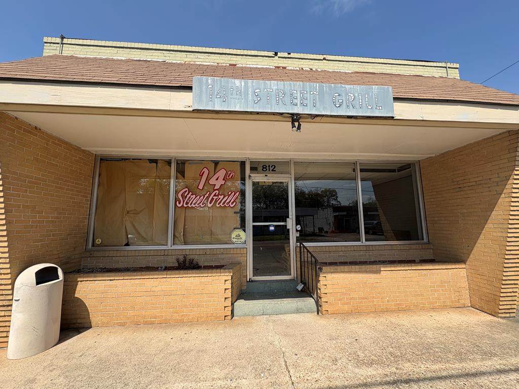 812 14TH STREET - Photo 1
