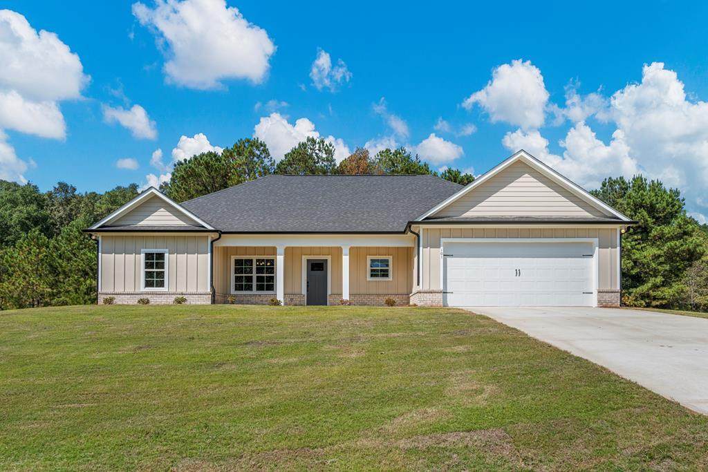 107 Magnolia - Photo 1