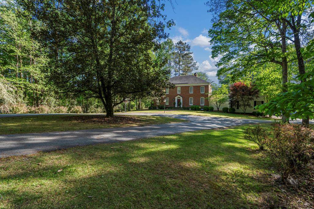 8808 River Road - Photo 1