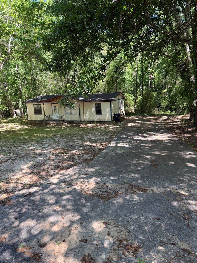 105 Mustang Drive - Photo 1