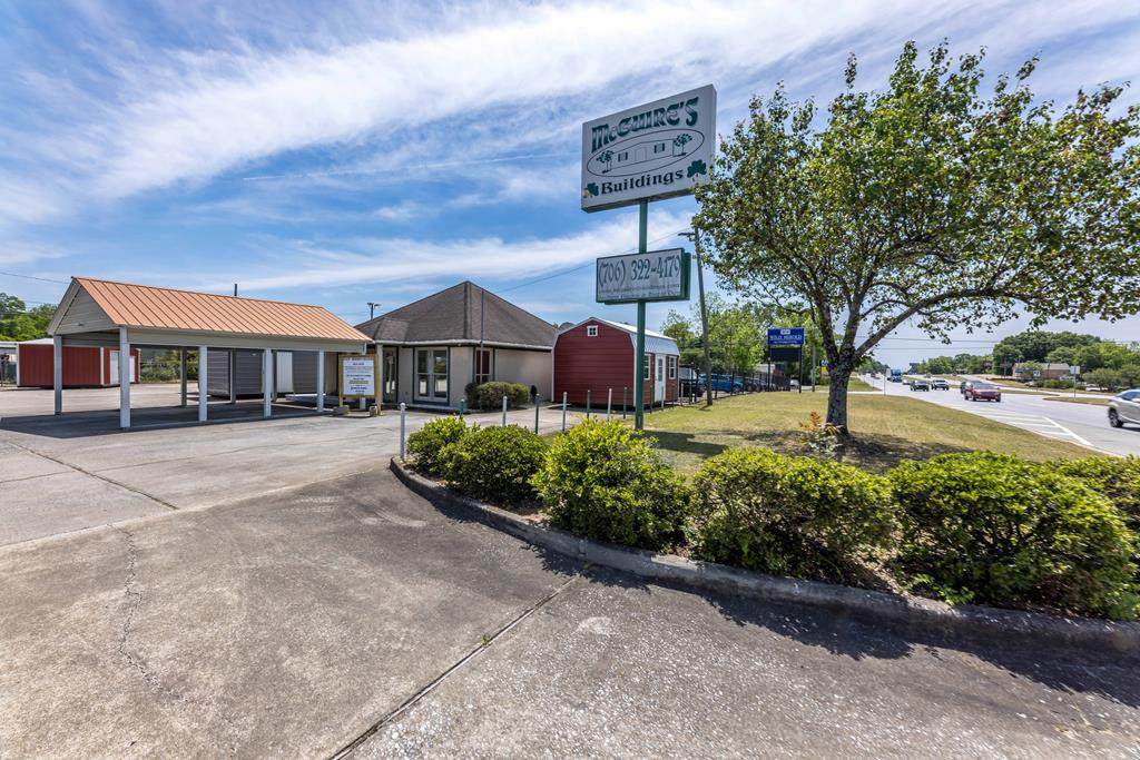 5024 Veterans Parkway - Photo 1