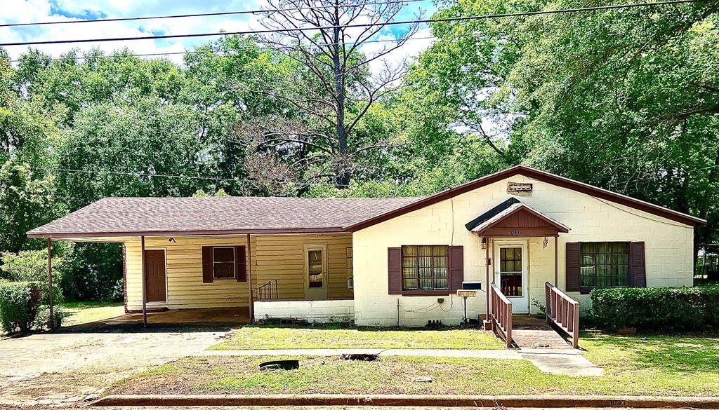 1043-NE Flint Street - Photo 1