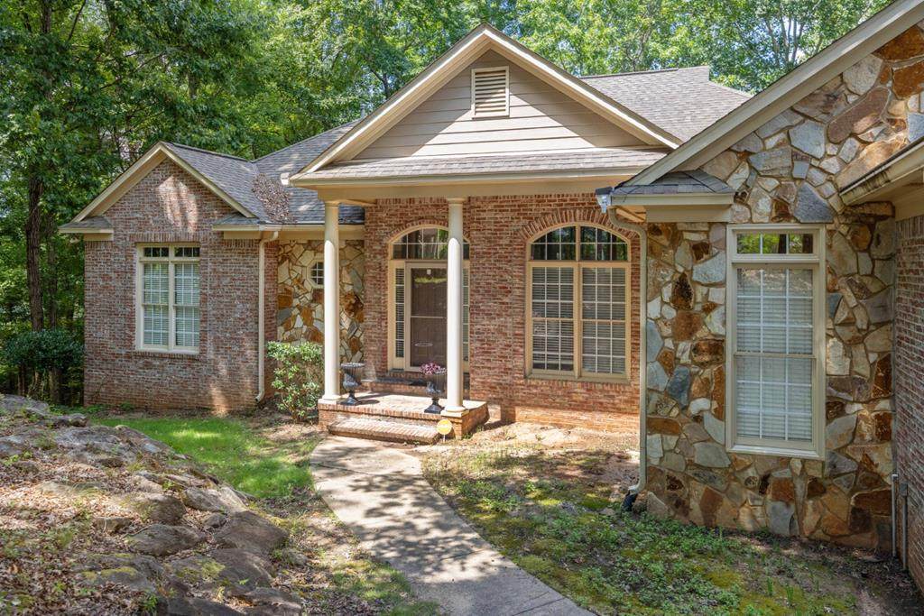 1019 Bent Pine Court - Photo 1