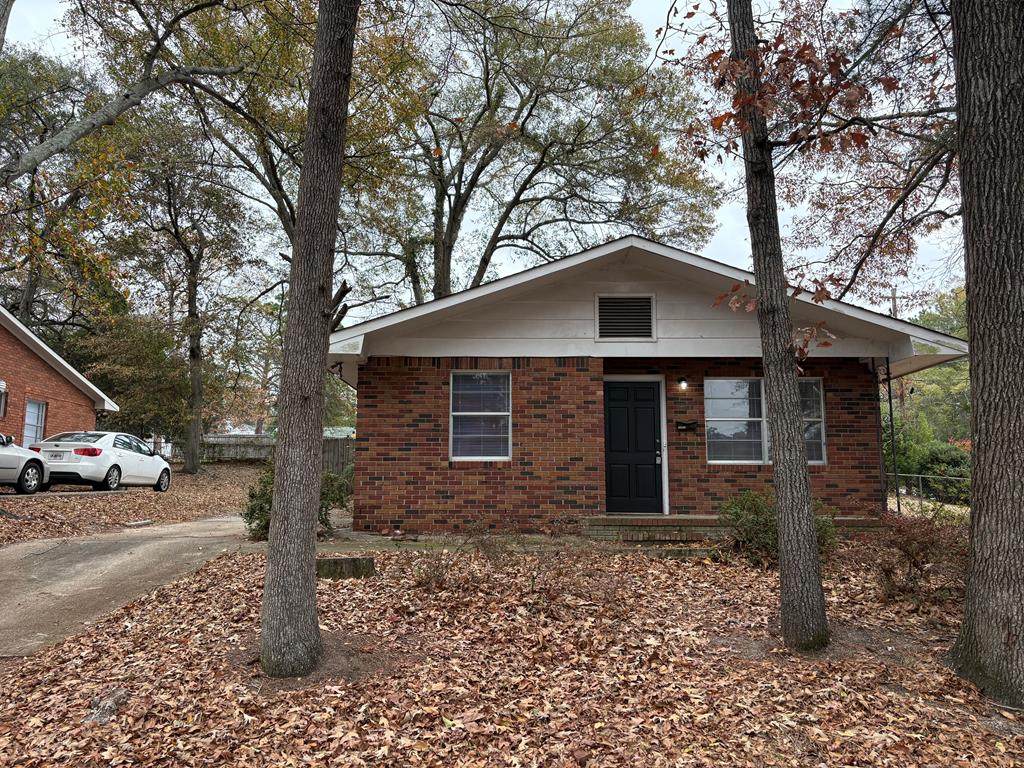 3802 16TH AVENUE - Photo 1