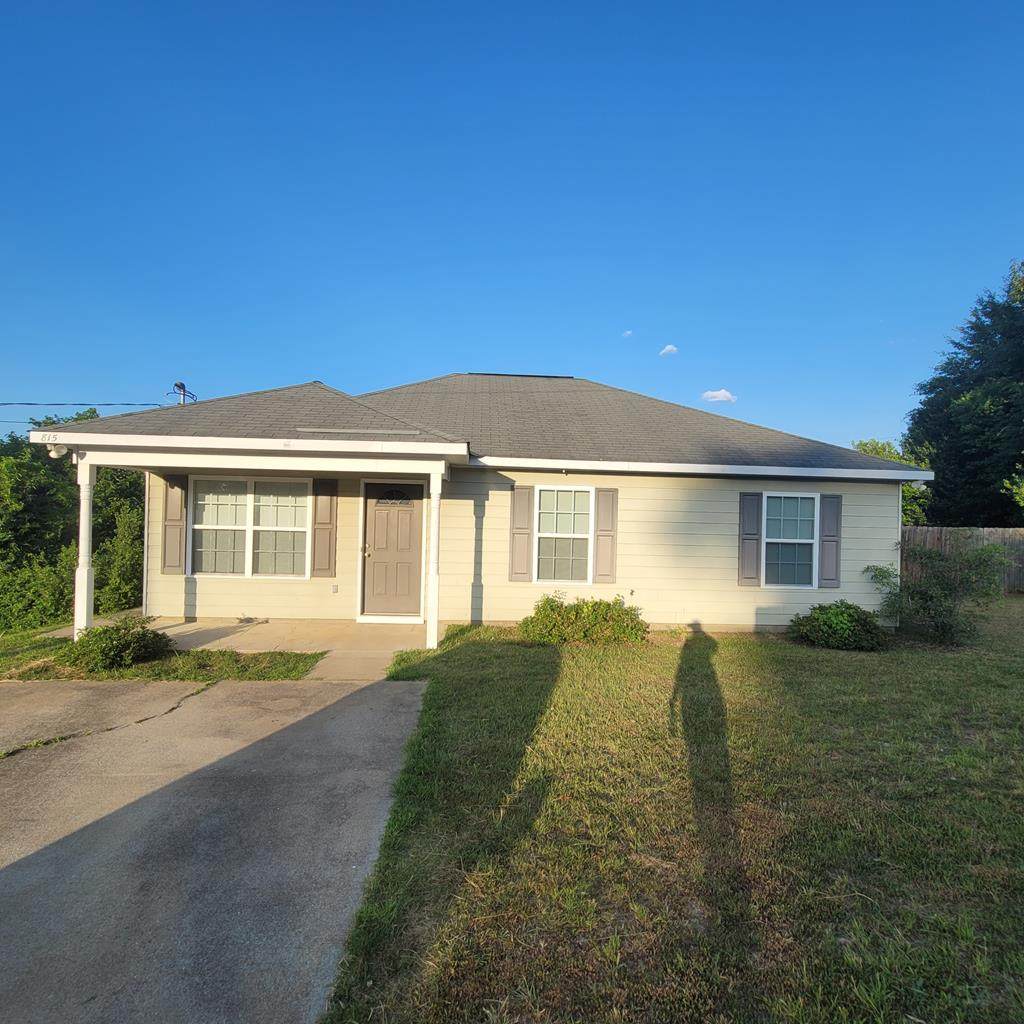 815 Mill Pond Drive - Photo 1