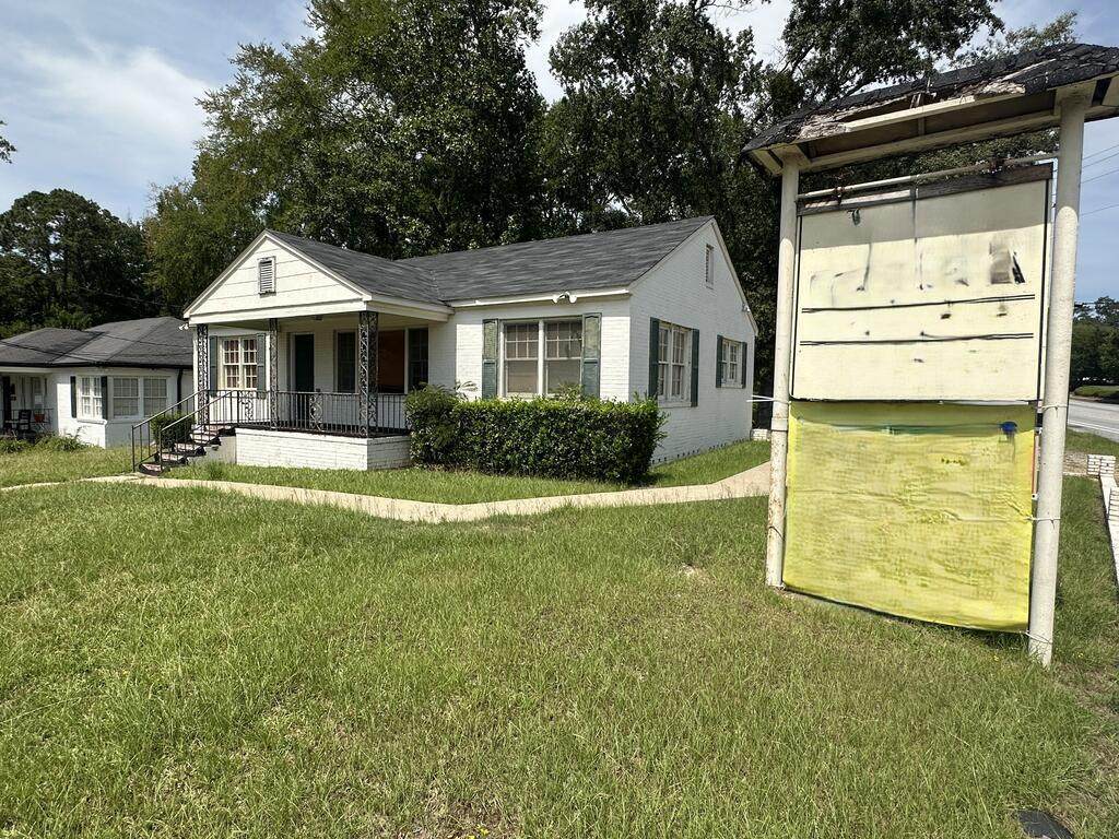 2953 Mimosa Street - Photo 1