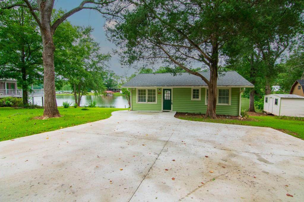 1671 West Pine Lake Drive - Photo 1
