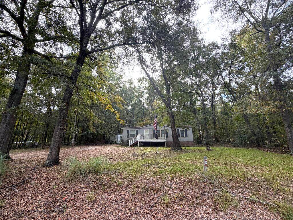 109 Stagecoach Road - Photo 1