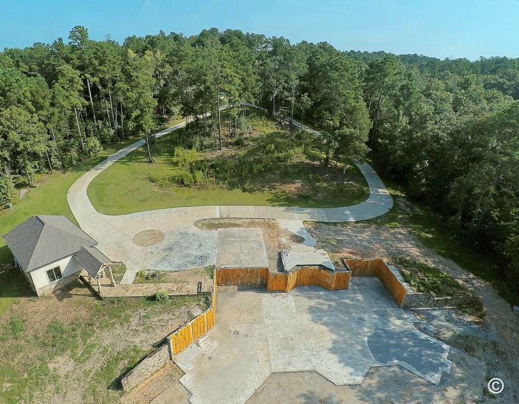 8806 River Road - Photo 1